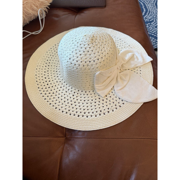 L’Atelier Du Sac Italy Floppy Paper Straws Sun Hat Bow White