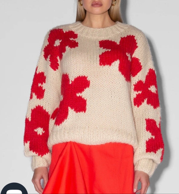 The Wolf Gang Women's Gia Chunky Knit Jumper Cream Red Floral Medium/Large