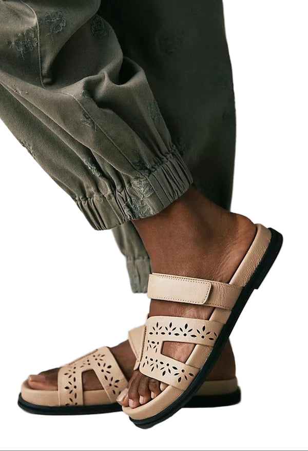 Anthropologie BIBI Lou Cut-Out Sandals – Tan Beige Leather, Size 8.5