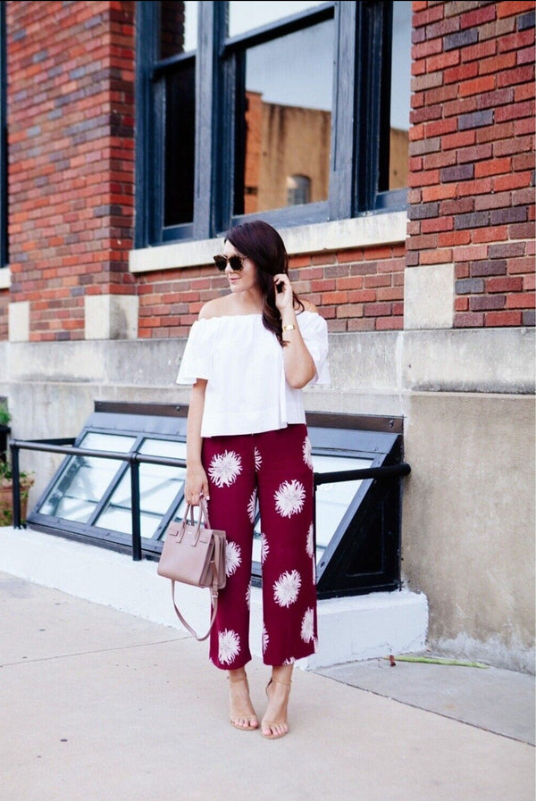 Ann Taylor Women's Rayon Floral Wide Leg Pants Cropped, 24" Inseam - Maroon, Size 6